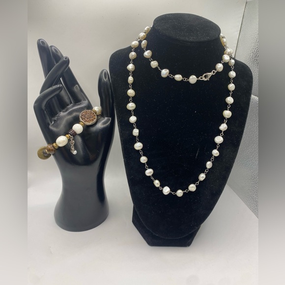 Silpada Jewelry - Set Silpada Necklace and Bracelet Stretch freshwater Pearl. Sterling Silver 925